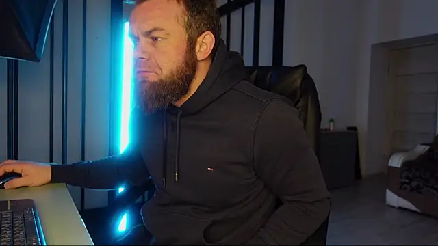 Tommy Burnz online show from 5, 3, 2025