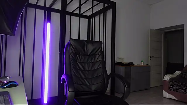 Tommy Burnz online show from 4, 3, 2025