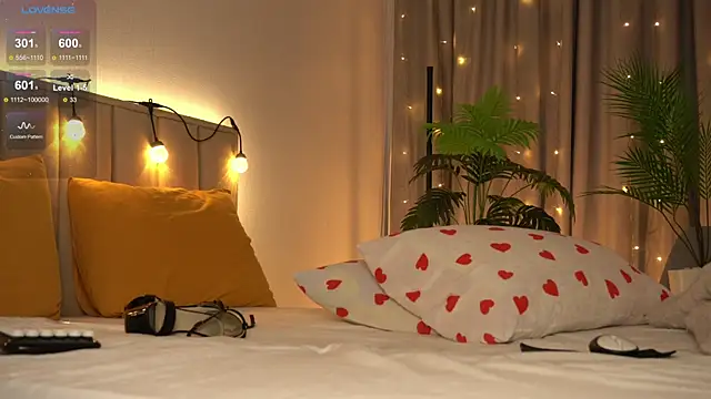 juli hox online show from 21, 9, 2025