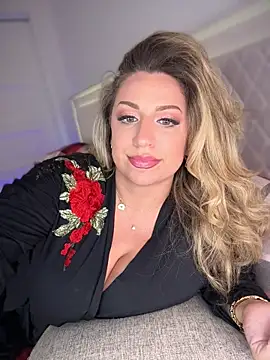 Snapshot of miamellycious chatting on 12, 7, 2026 miamellycious online show from 12, 7, 2026