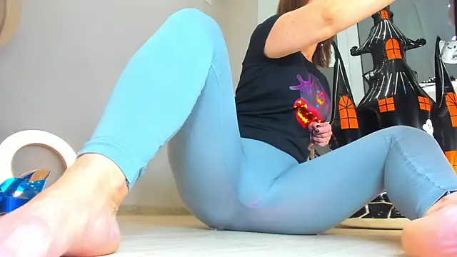 Girl Squirts online show from 25, 10, 2025