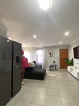 MissLola27 online show from 2, 12, 2025