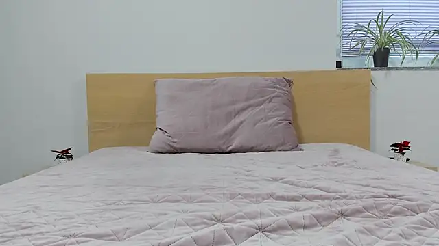 Snapshot of BritttanyBrix chatting on 12, 1, 2025 BritttanyBrix online show from 12, 1, 2025