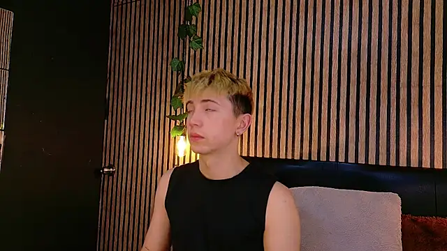 Chris Bennett online show from 6, 3, 2025