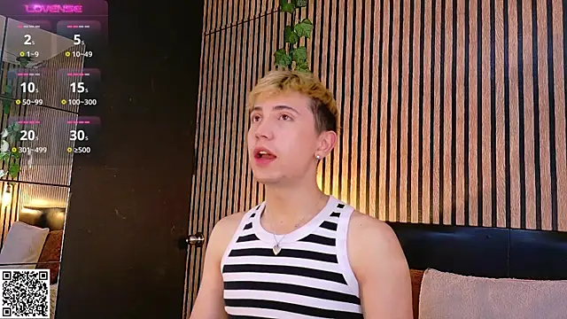 Chris Bennett online show from 8, 3, 2025