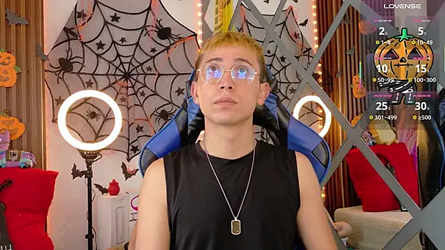 Chris Bennett online show from 28, 10, 2025