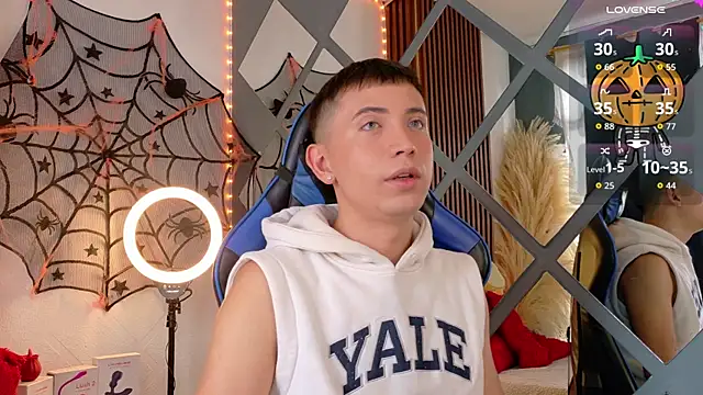 Chris Bennett online show from 10, 10, 2025