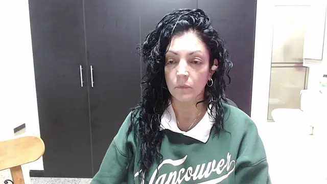 Snapshot of mijal_queen chatting on 14, 11, 2025 mijal queen online show from 14, 11, 2025