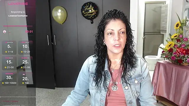 Snapshot of mijal_queen chatting on 8, 3, 2025 mijal queen online show from 8, 3, 2025