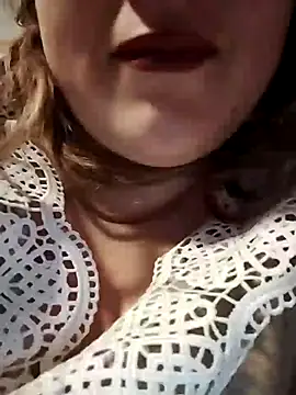 SWEETLUNA077 online show from 6, 1, 2026