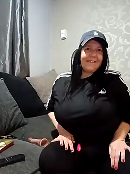 Leanne43 online show from 18, 2, 2025