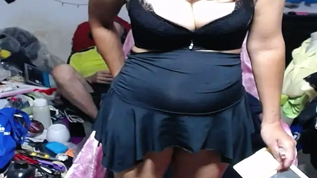 1CuteAndSexy69 online show from 11, 1, 2026