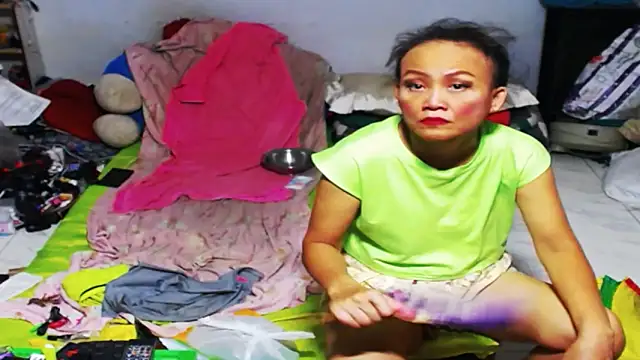 1CuteAndSexy69 online show from 17, 3, 2025