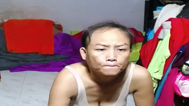 1CuteAndSexy69 online show from 26, 10, 2025