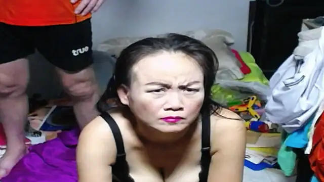 1CuteAndSexy69 online show from 31, 10, 2025