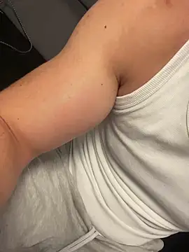 Snapshot of bestofsex99 chatting on 22, 9, 2025 bestofsex99 online show from 22, 9, 2025