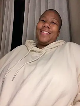 Snapshot of Muskthickgirl chatting on 18, 11, 2025 Muskthickgirl online show from 18, 11, 2025