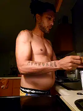 tropikboy online show from 10, 3, 2025