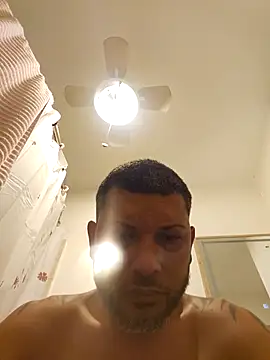Snapshot of tropikboy chatting on 21, 4, 2026 tropikboy online show from 21, 4, 2026