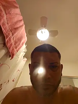 Snapshot of tropikboy chatting on 6, 5, 2026 tropikboy online show from 6, 5, 2026