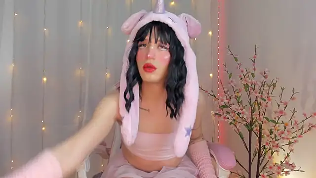 rosseblondee online show from 13, 4, 2026