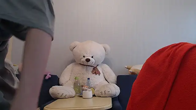 night is dark online show from 14, 4, 2026