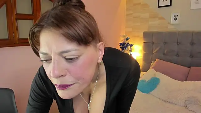  Abril W online show from 30, 11, 2025