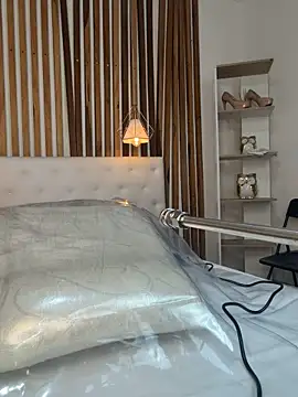 valerie lya online show from 9, 3, 2026