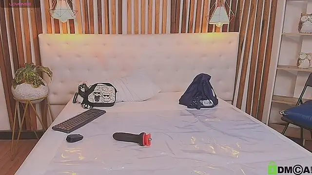 valerie lya online show from 4, 4, 2026