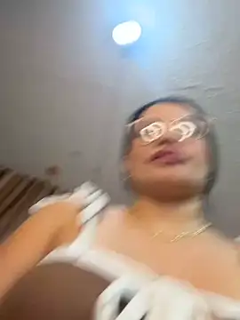 valerie lya online show from 5, 3, 2026