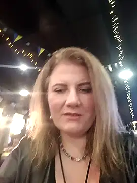 LizaCakes online show from 6, 3, 2025