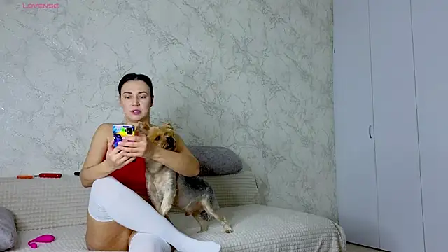 sweeetgirls2021 online show from 10, 4, 2026