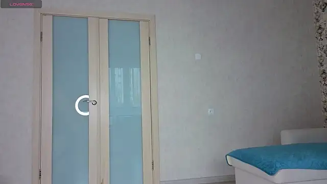 sweeetgirls2021 online show from 15, 9, 2025