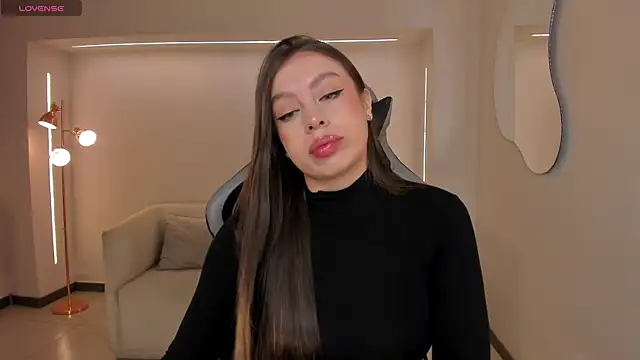 EllaClark online show from 15, 9, 2025