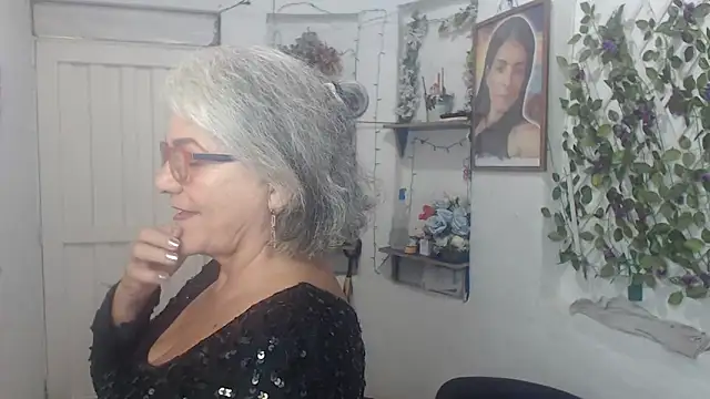 FunnyGrandma online show from 3, 10, 2025