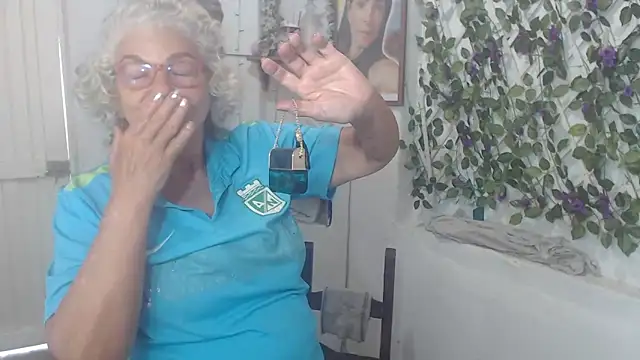 FunnyGrandma online show from 14, 11, 2025