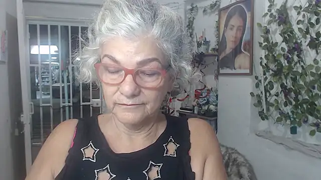 FunnyGrandma online show from 19, 10, 2025