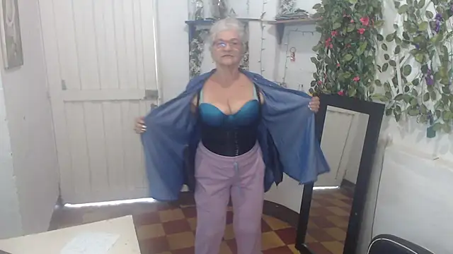 FunnyGrandma online show from 12, 3, 2025