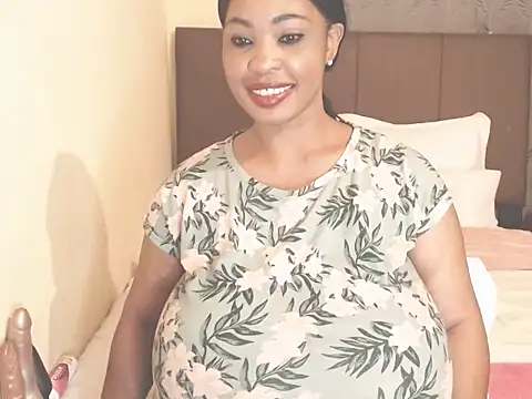 Snapshot of MissTits chatting on 27, 9, 2025 MissTits online show from 27, 9, 2025