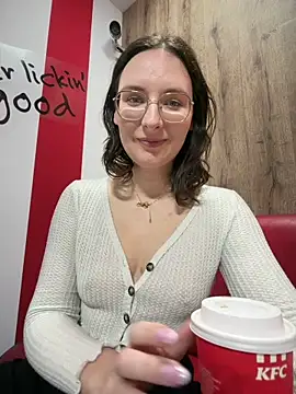 The Snowwhitee online show from 4, 4, 2026