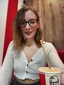 The Snowwhitee online show from 11, 2, 2026