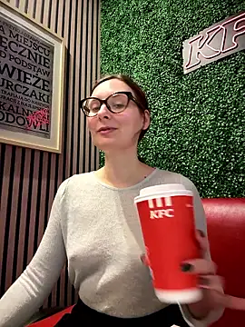 The Snowwhitee online show from 11, 1, 2026