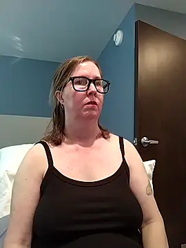 Snapshot of SweetandNaughty1 chatting on 2, 10, 2025 SweetandNaughty1 online show from 2, 10, 2025