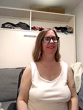 Snapshot of SweetandNaughty1 chatting on 6, 7, 2026 SweetandNaughty1 online show from 6, 7, 2026