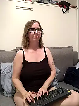 SweetandNaughty1 online show from 9, 3, 2026