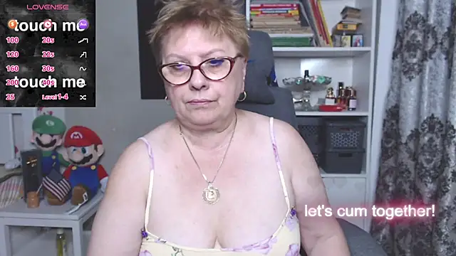 Snapshot of Mella4you chatting on 10, 11, 2025 Mella4you online show from 10, 11, 2025