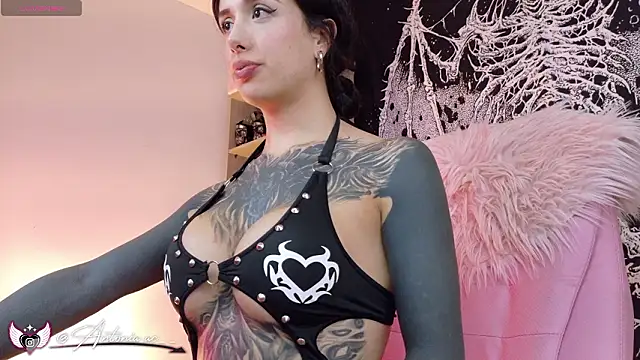 antoniaacxx online show from 3, 3, 2026