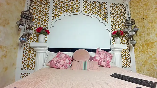 AleshaArabian online show from 3, 11, 2025