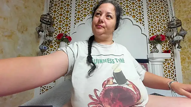 AleshaArabian online show from 2, 12, 2025