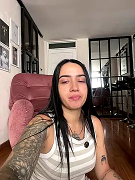 Snapshot of EmmyEvans1 chatting on 29, 9, 2025 EmmyEvans1 online show from 29, 9, 2025